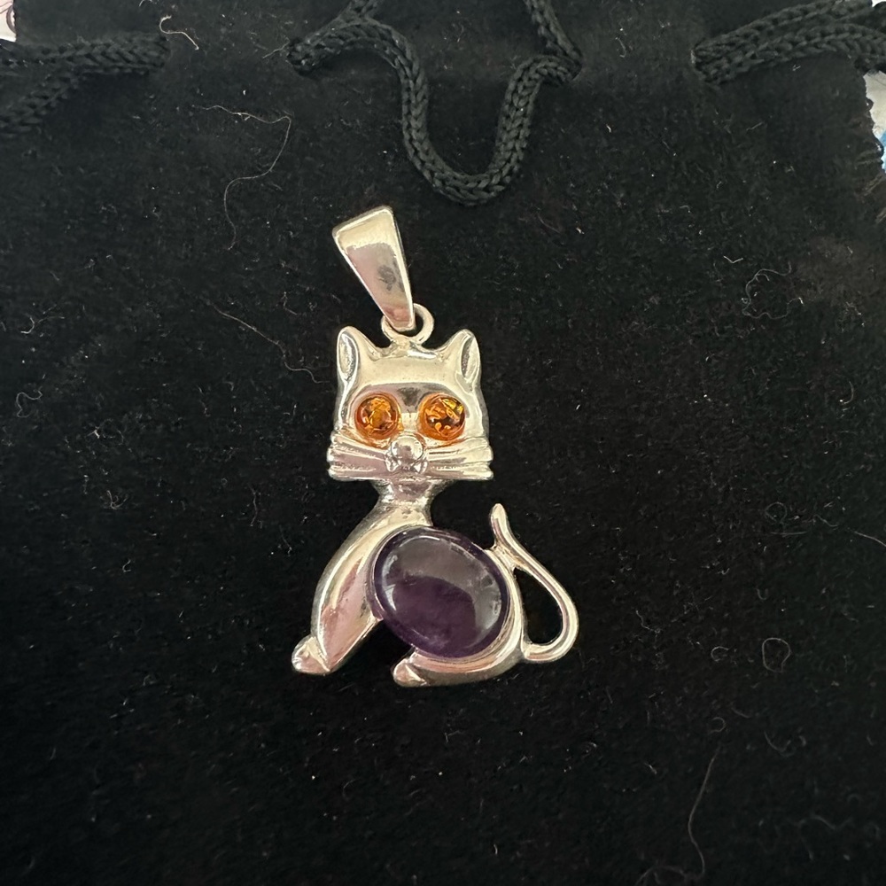 Sterling silver cat pendant Amber stone
